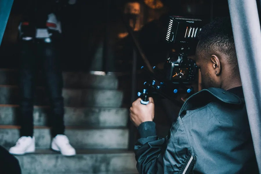 10 Best Professional Video Camera for Low Light: (Guide & Reviews)
