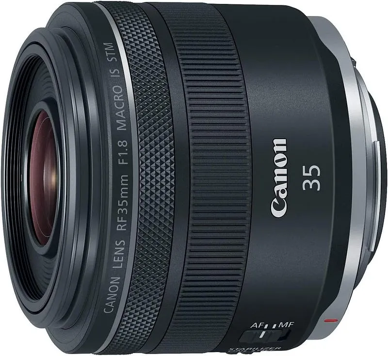 Canon RF 35mm f/1.8: Capturing the Essence of Street Photography